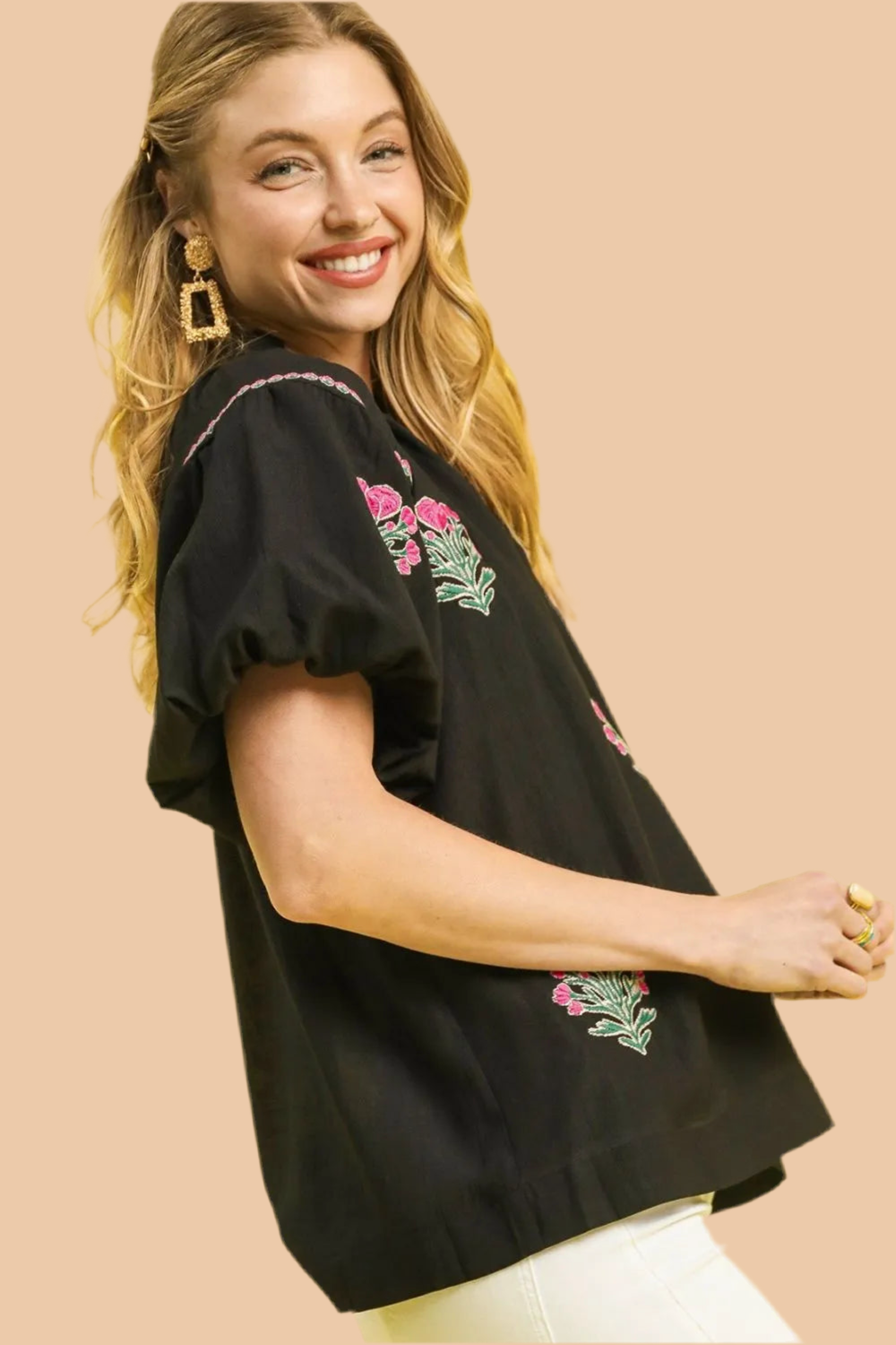 Umgee Floral Embroidered Puff Sleeve Blouse