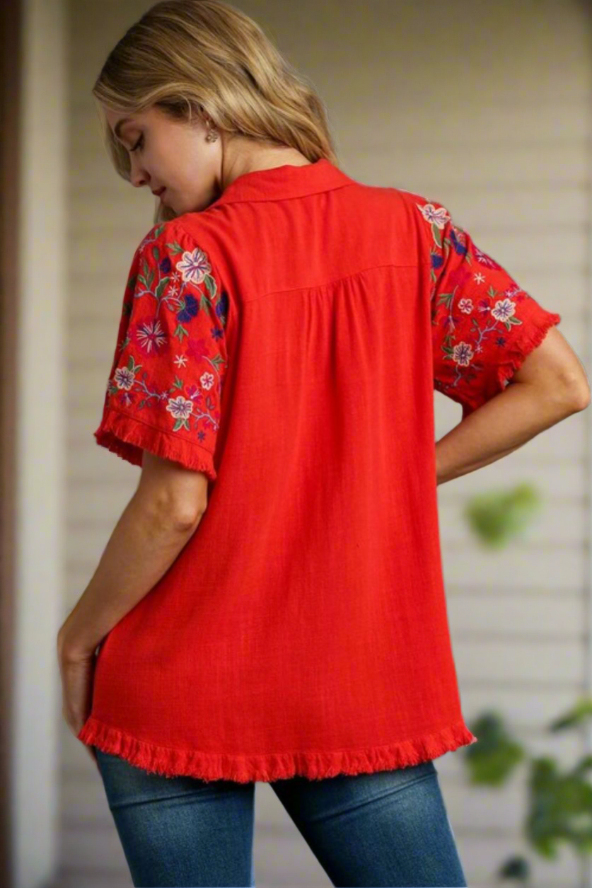 Umgee Wyndy Embroidered Top