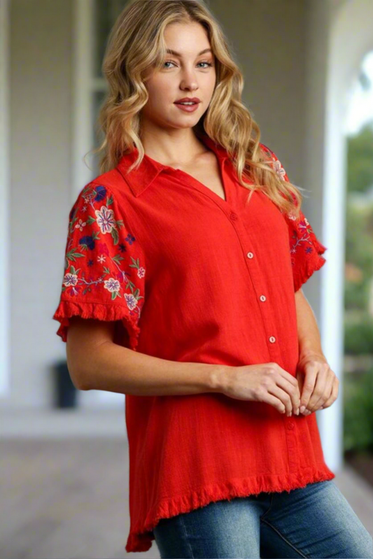 Umgee Wyndy Embroidered Top