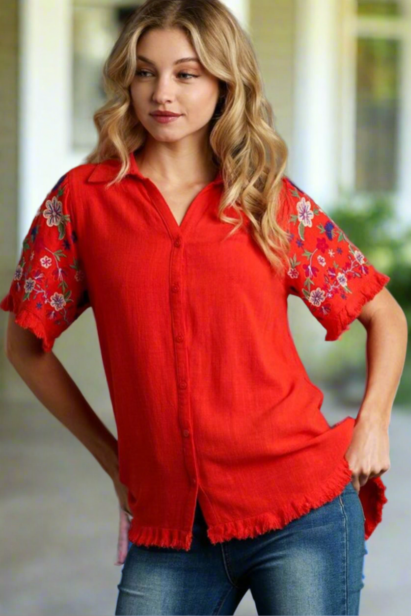 Umgee Wyndy Embroidered Top