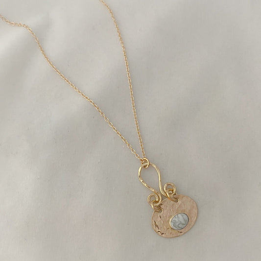 White Howlite Horseshoe Necklace