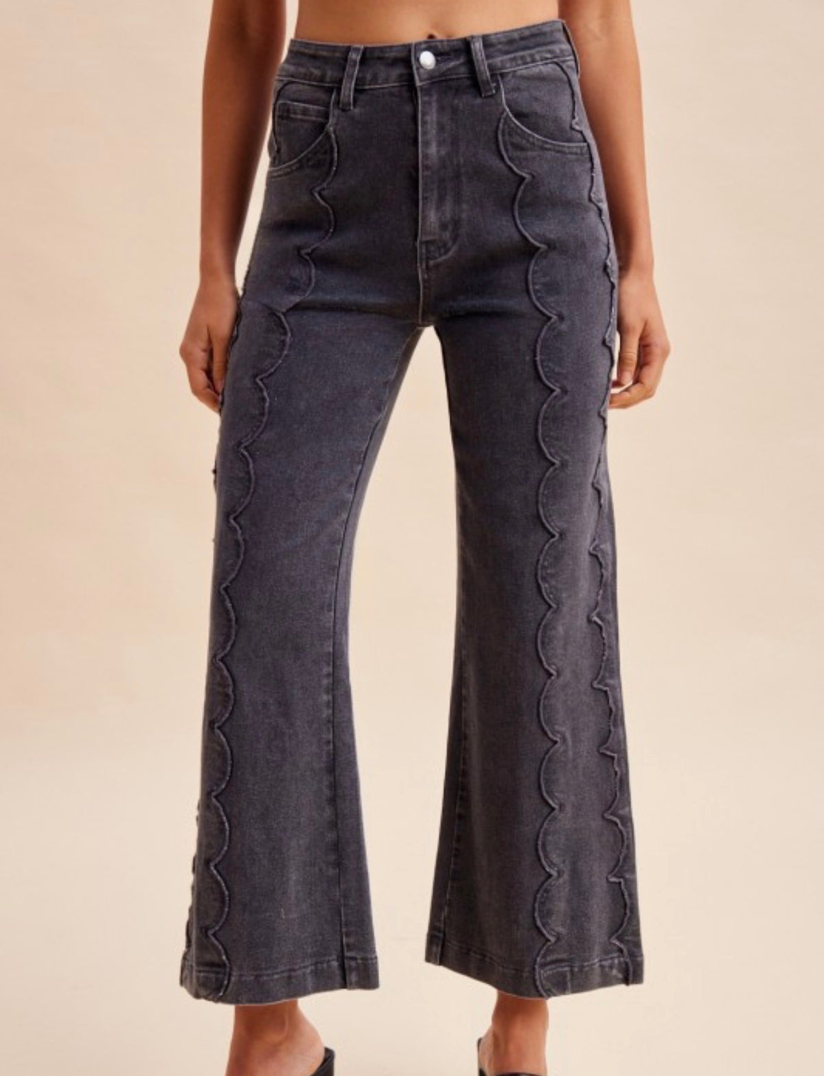 Comfort Stretch Scalloped Embroidery Wide Leg Denim Jean
