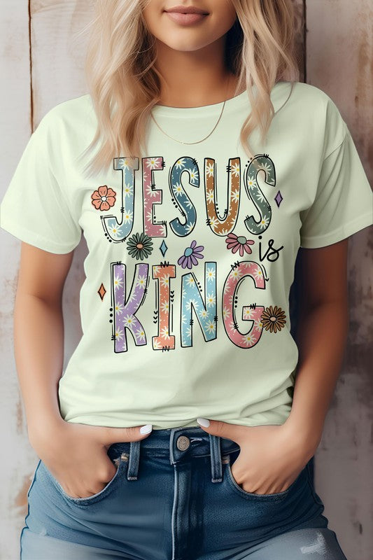 Jesus is King Graphic Tee