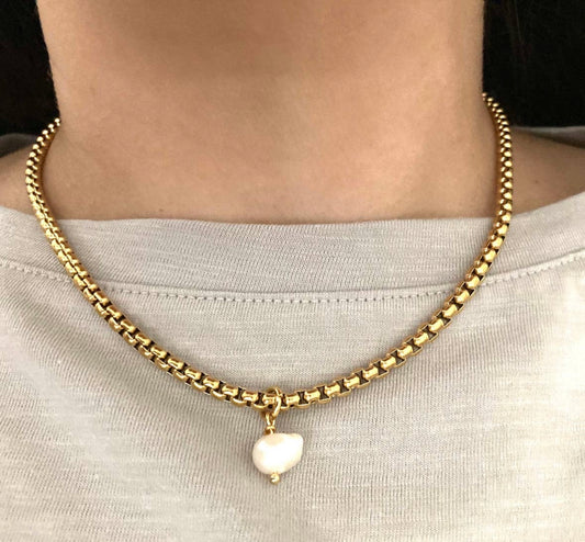 Single Freshwater 18k Gold Plated Necklace
