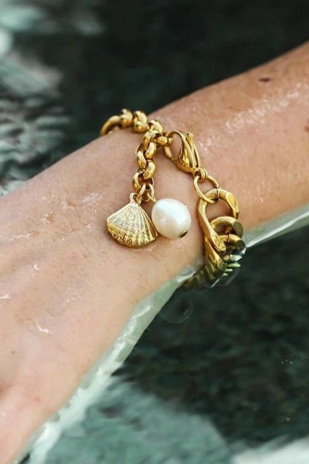 Brittany Shell Chain Bracelet