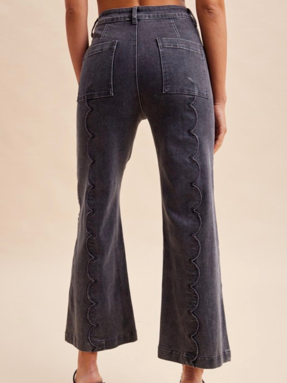 Comfort Stretch Scalloped Embroidery Wide Leg Denim Jean