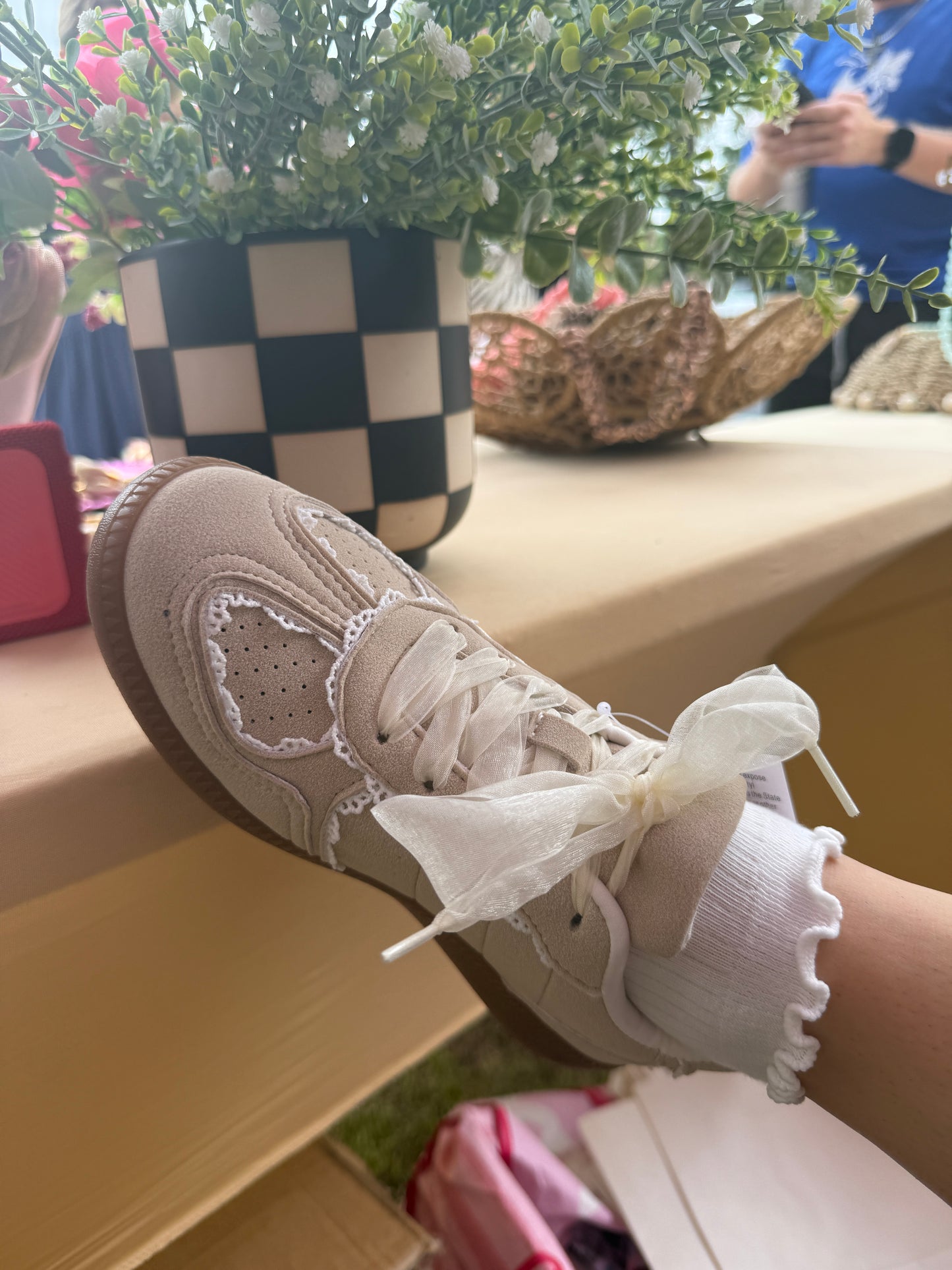 The Lovely Lace Sneakers Nude