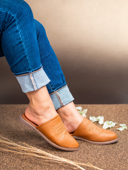 Avery Western Mule Slides