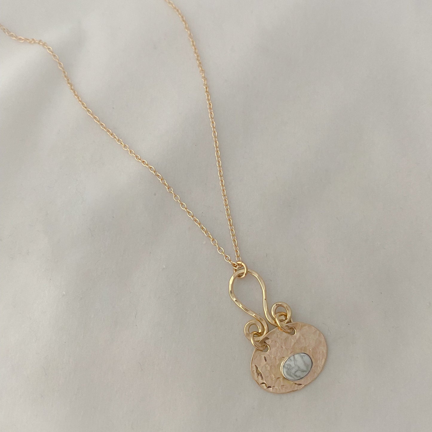 White Howlite Horseshoe Necklace